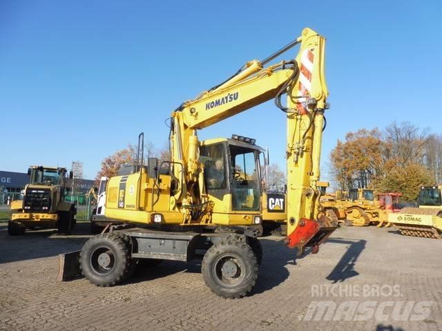 Komatsu PW 140-7 Gumikerekes kotrók