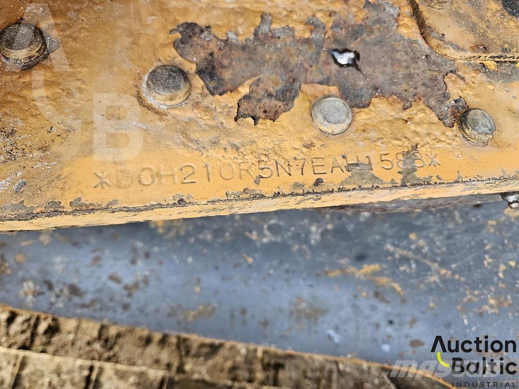 CASE CX 210 B Lánctalpas kotrók