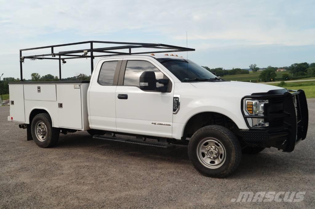 Ford F 350 XL SD Kis teherszállító/Platós kocsi
