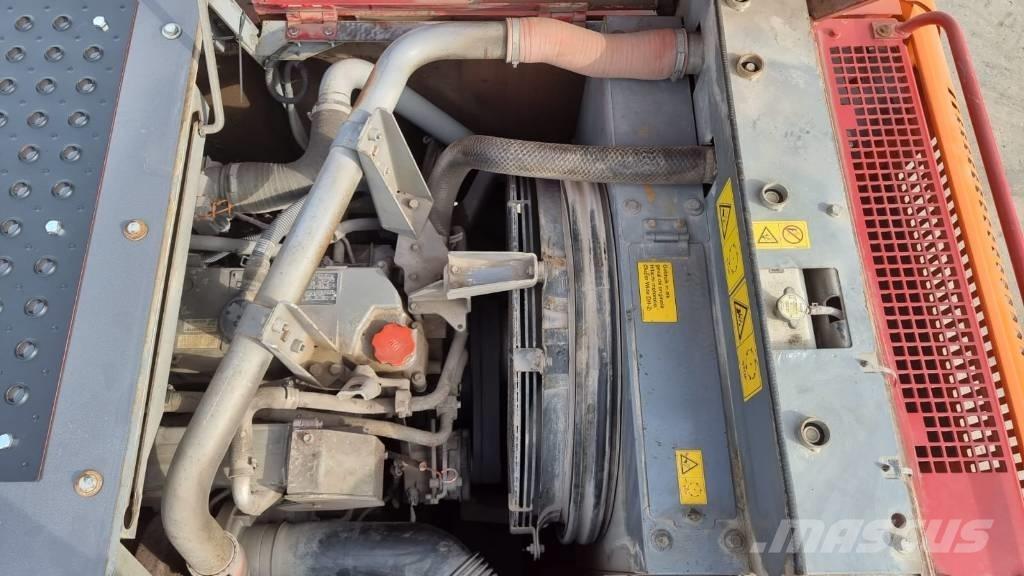 Hitachi ZX 350 LC-5B Lánctalpas kotrók