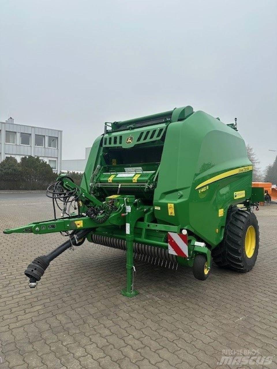 John Deere V461R Körbálázók