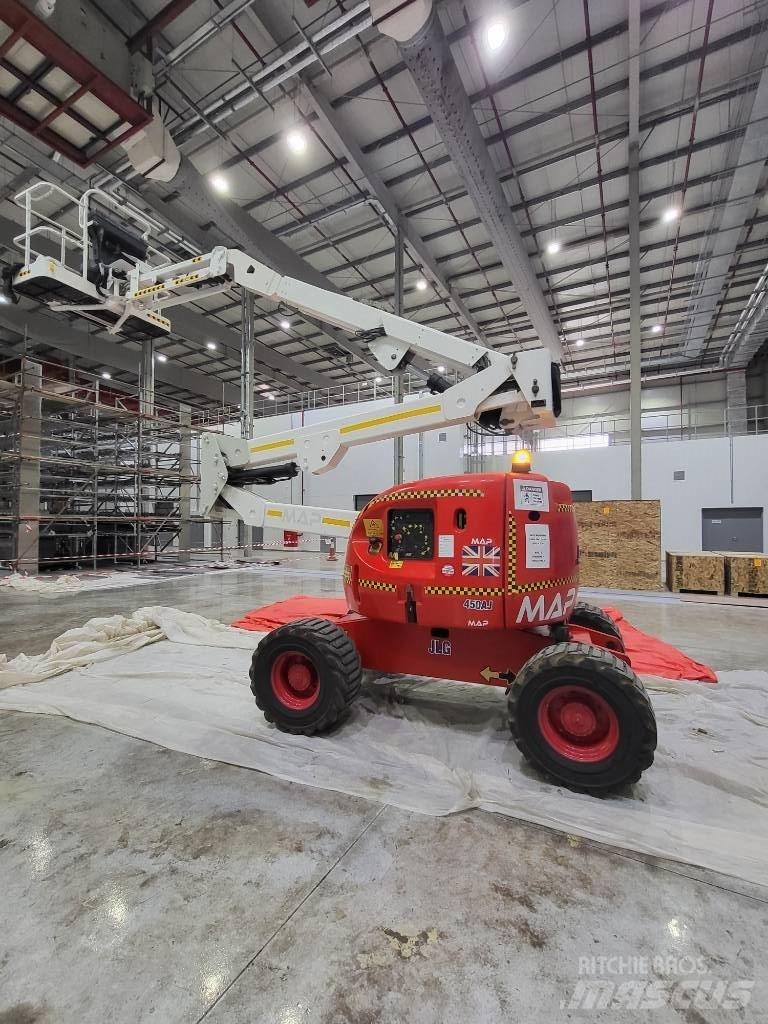 JLG 450AJ Karos emelők