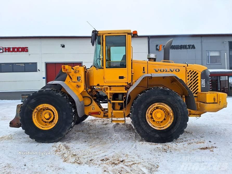 Volvo L120E Gumikerekes homlokrakodók