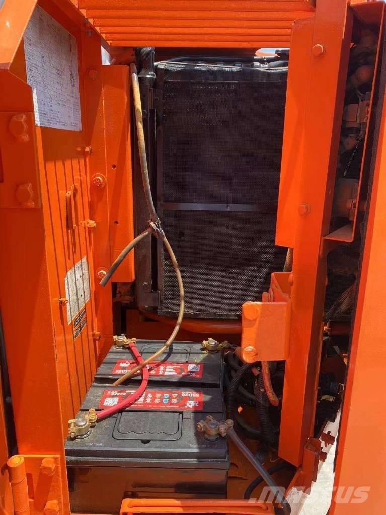 Hitachi ZX 60 Mini kotrók < 7t