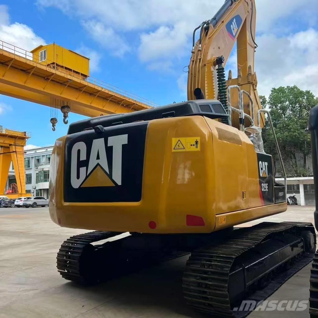 CAT 329 E Lánctalpas kotrók