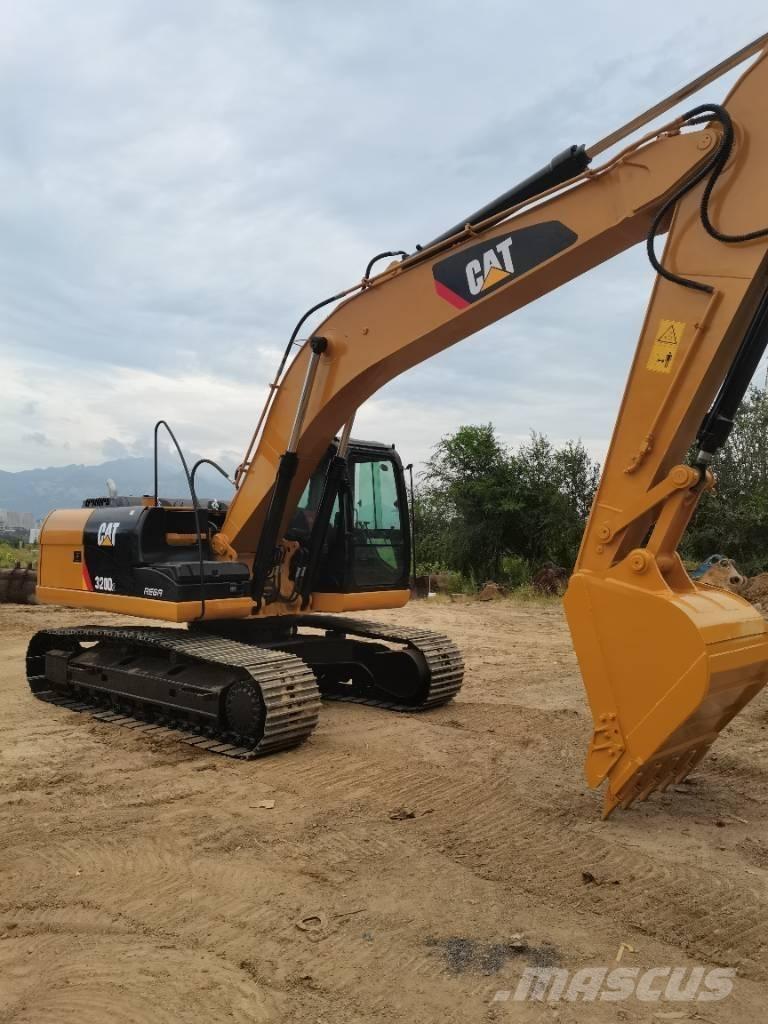 CAT 320D Lánctalpas kotrók