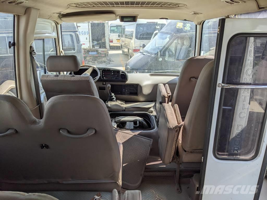 Toyota Coaster Bus Mini buszok