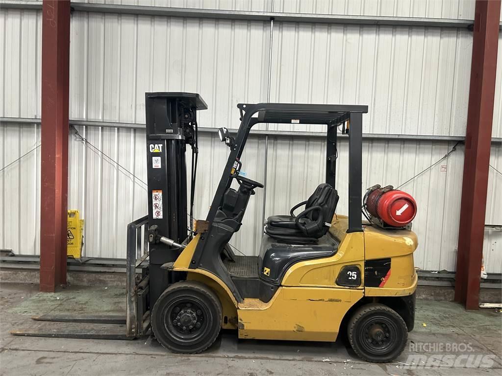 CAT GP25NT Gázüzemű targoncák