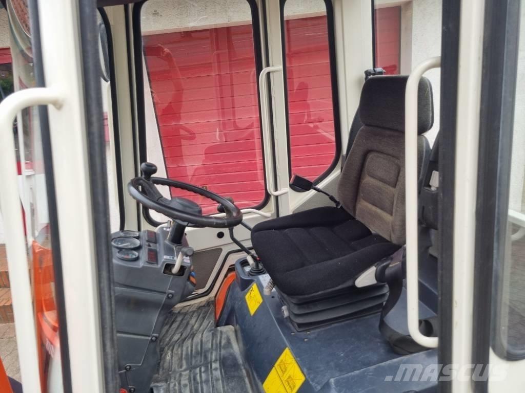 Kubota R 520 N Gumikerekes homlokrakodók