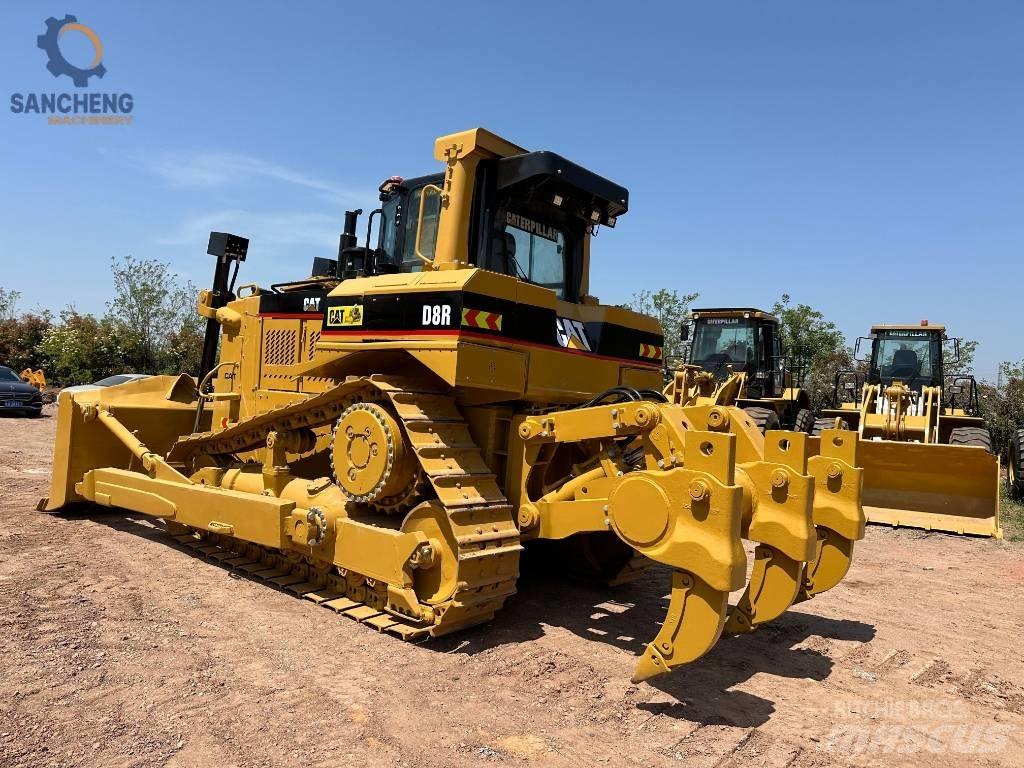CAT D 8 R lánctalpas dózerek