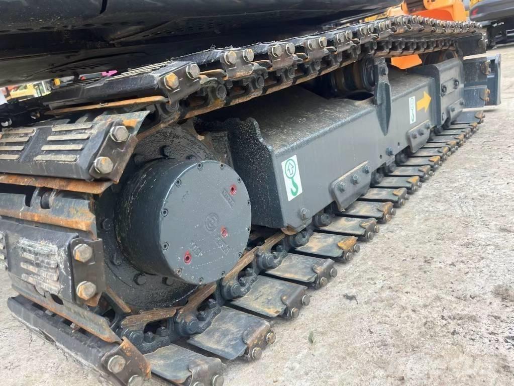 Hyundai 60vs Mini kotrók < 7t