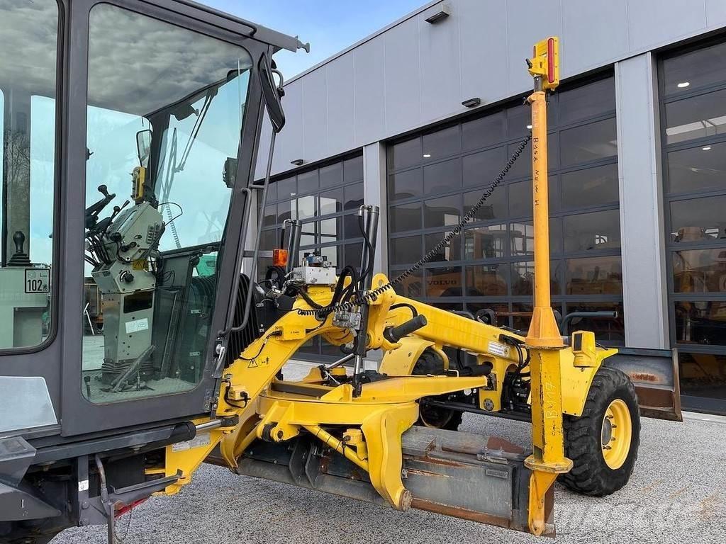 New Holland F106.6 Gréderek
