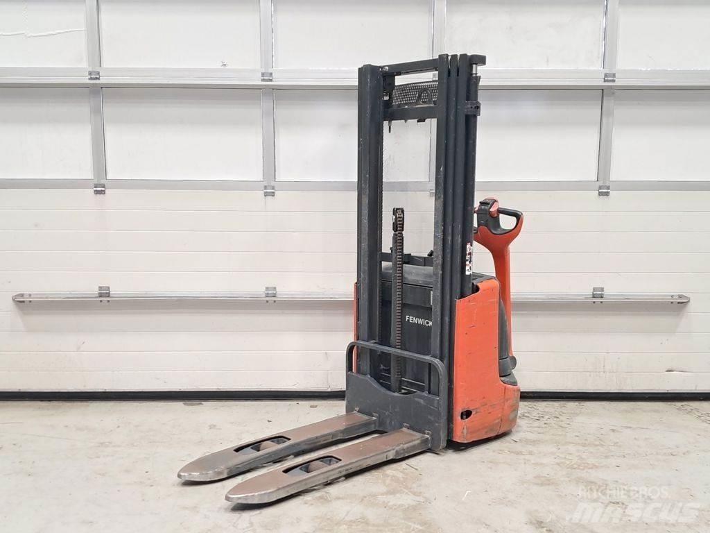 Linde L10 Gyalogkíséretű targonca
