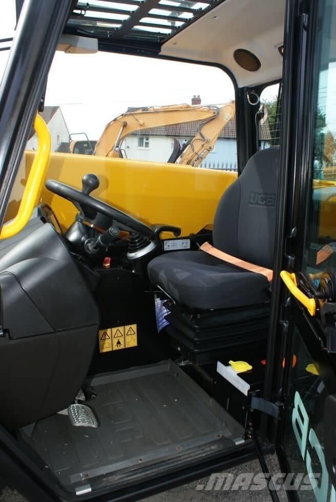 JCB 525-60 E Teleszkópos rakodók