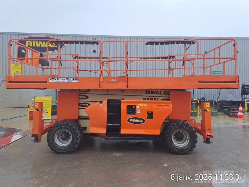 JLG 4394RT Ollós emelők