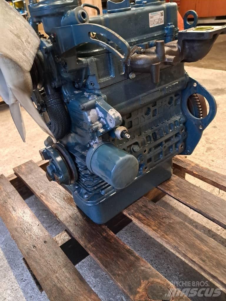 Kubota D-902 Motorok