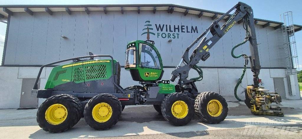 John Deere 1270 G Betakarítók