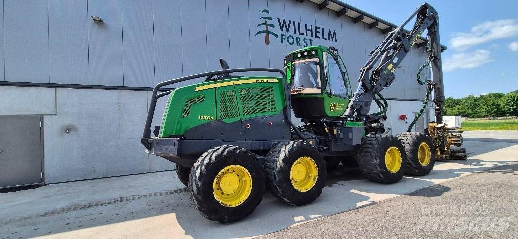 John Deere 1270 G Betakarítók