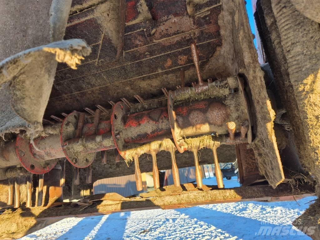 Kuhn Alterna 400 Öntöző Kaszák