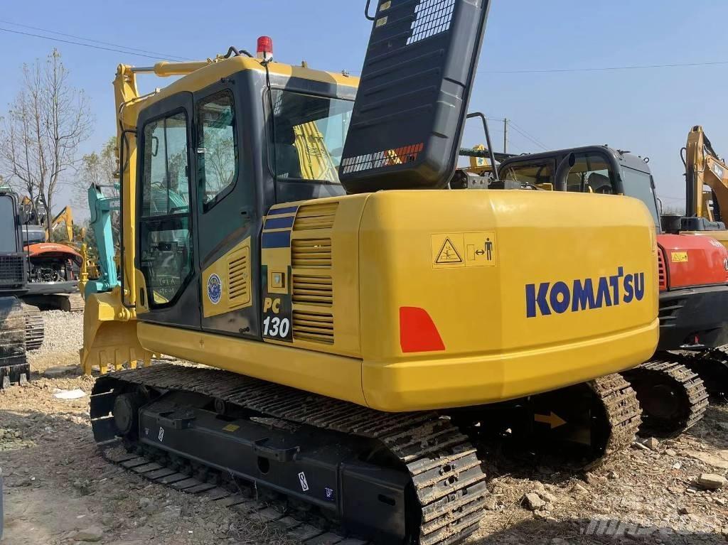 Komatsu PC 130-8 Közepes (midi) kotrók 7 t - 12 t