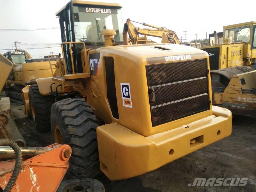 CAT 950H Gumikerekes homlokrakodók