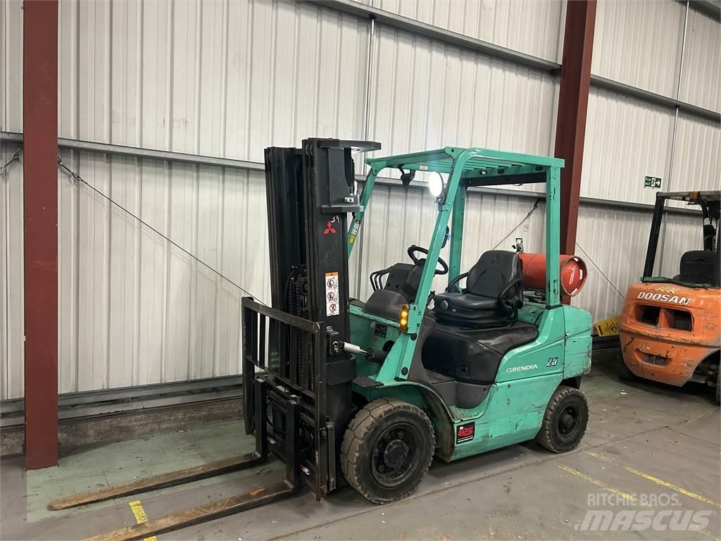 Mitsubishi FG25NT Gázüzemű targoncák