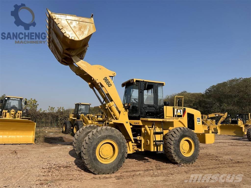 CAT 966 G Gumikerekes homlokrakodók