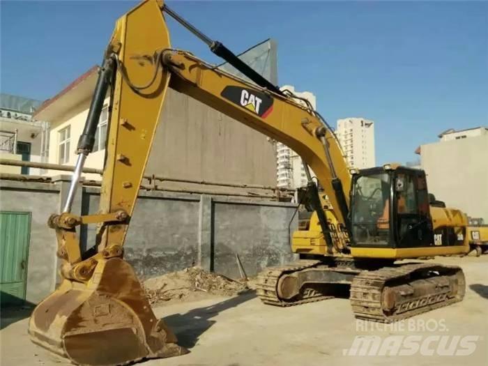 CAT 324 D2L Lánctalpas kotrók