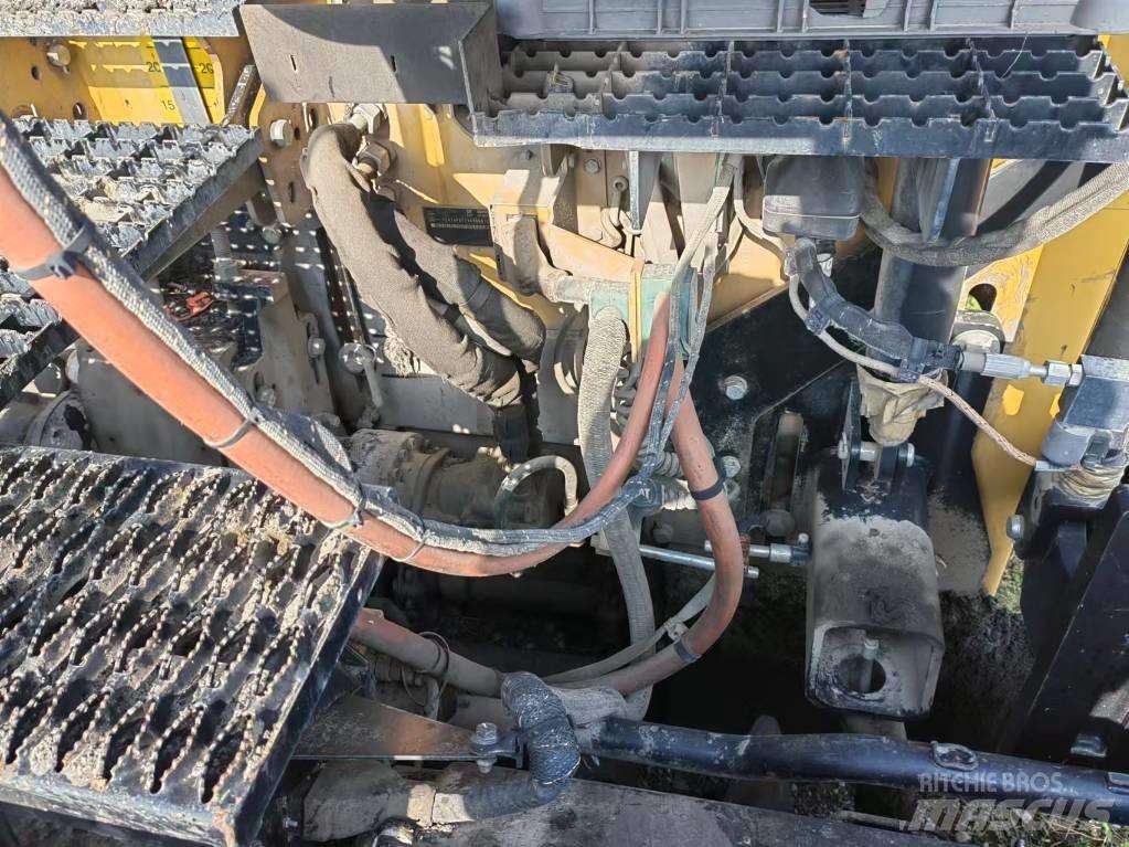 CAT AP655F Aszfalt terítõ gépek