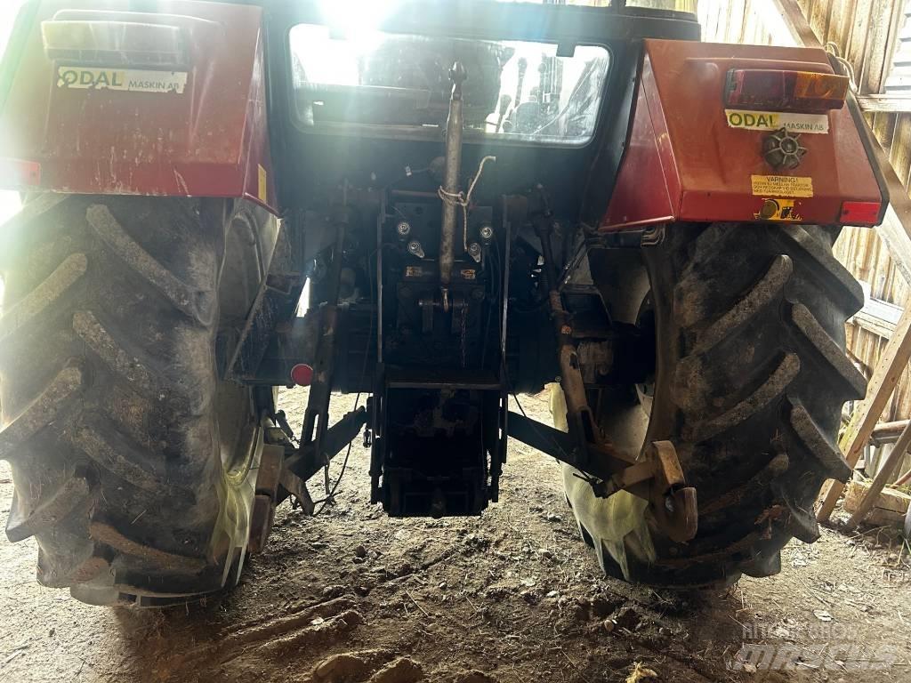 CASE 844 XL Traktorok