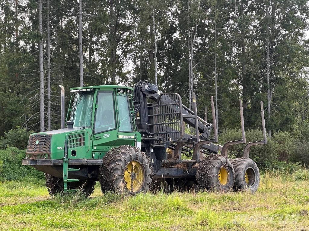 John Deere 1110 D Kihordók