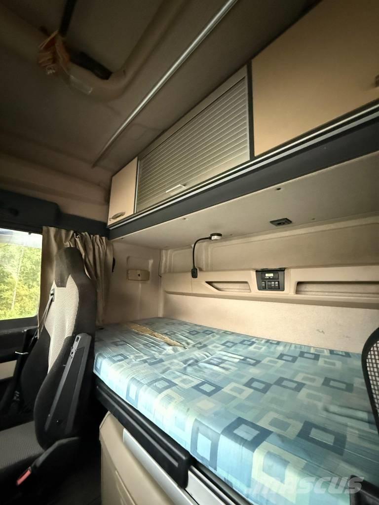 MAN TGX 32.580 Platós/Csörlős teherautók