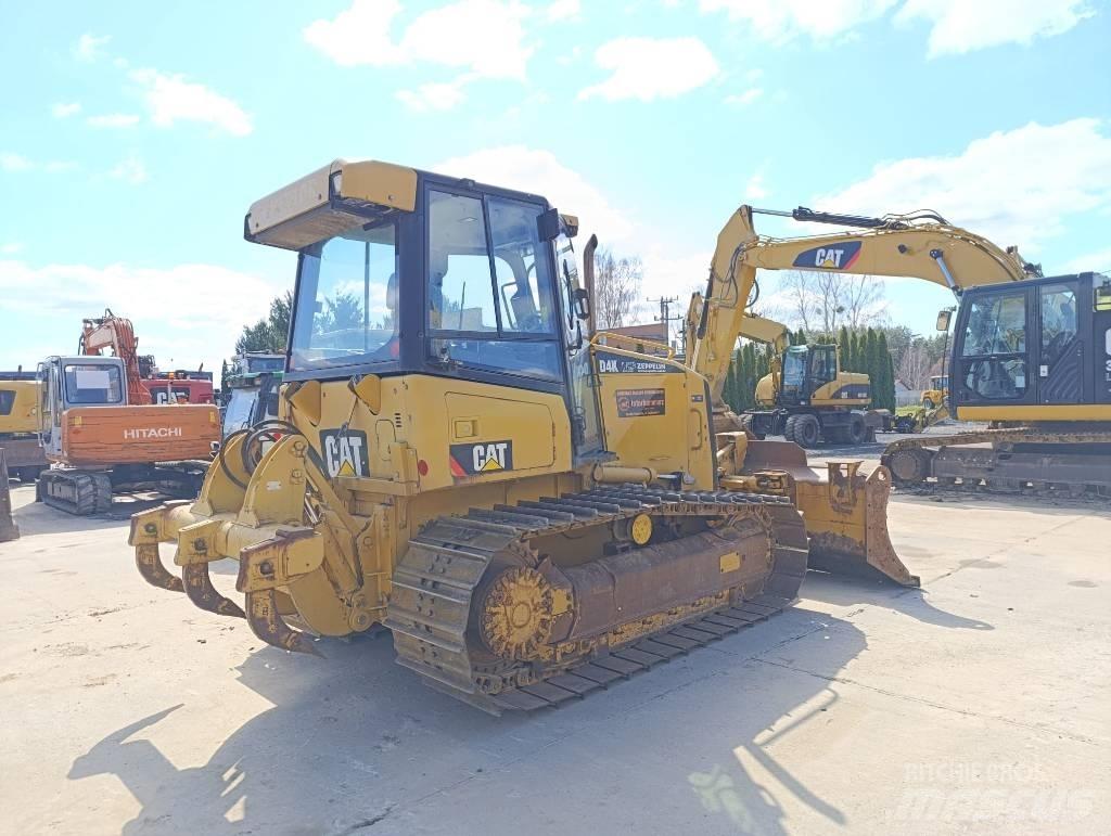 CAT D 4 K lánctalpas dózerek