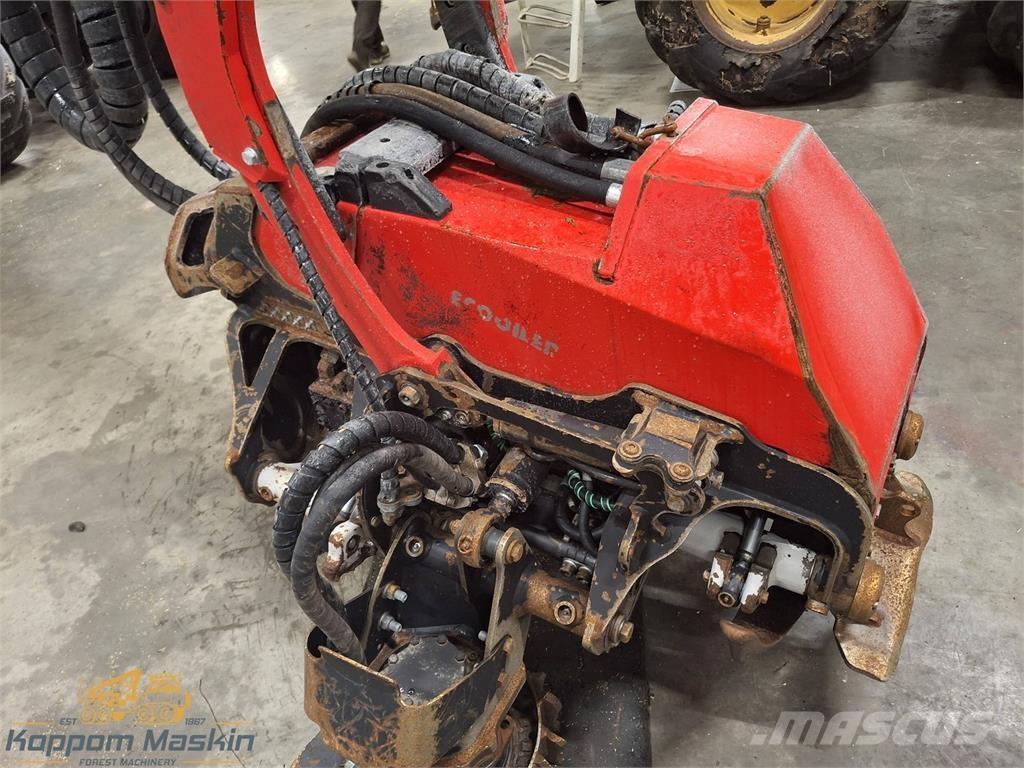 Komatsu C124 Betakarító fejek