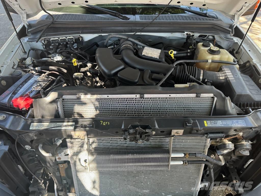 Ford F 250 SD Kis teherszállító/Platós kocsi