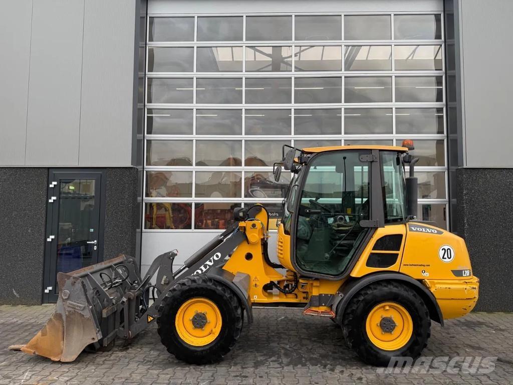 Volvo L20F Gumikerekes homlokrakodók