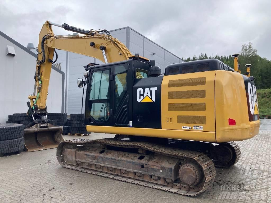CAT 326 F L Lánctalpas kotrók