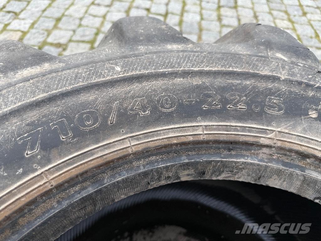 Nokian 710/40-22.5 Gumiabroncsok, kerekek és felnik