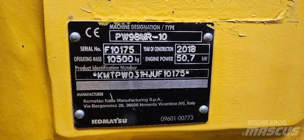 Komatsu PW98 MR10 Gumikerekes kotrók