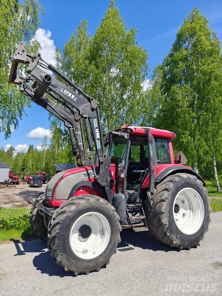 Valtra C 150 Traktorok