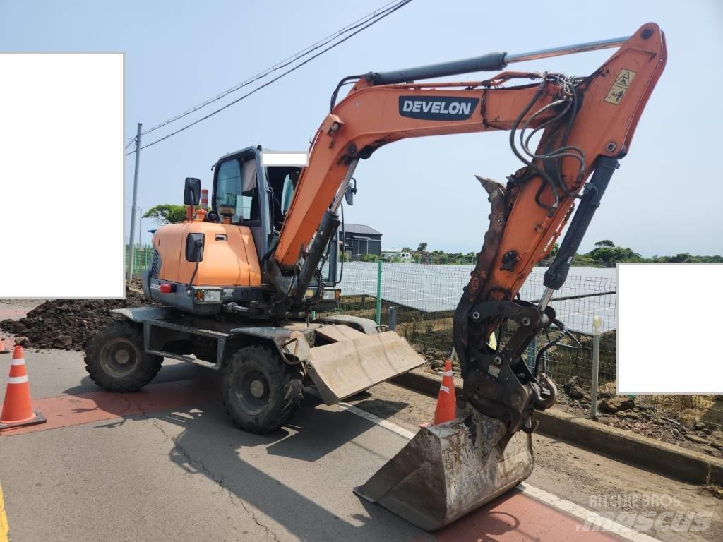 Doosan DX 55 W Gumikerekes kotrók