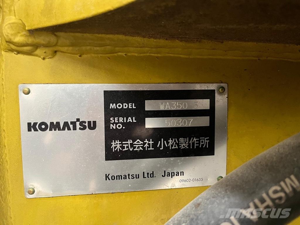 Komatsu WA 350-3 Gumikerekes homlokrakodók