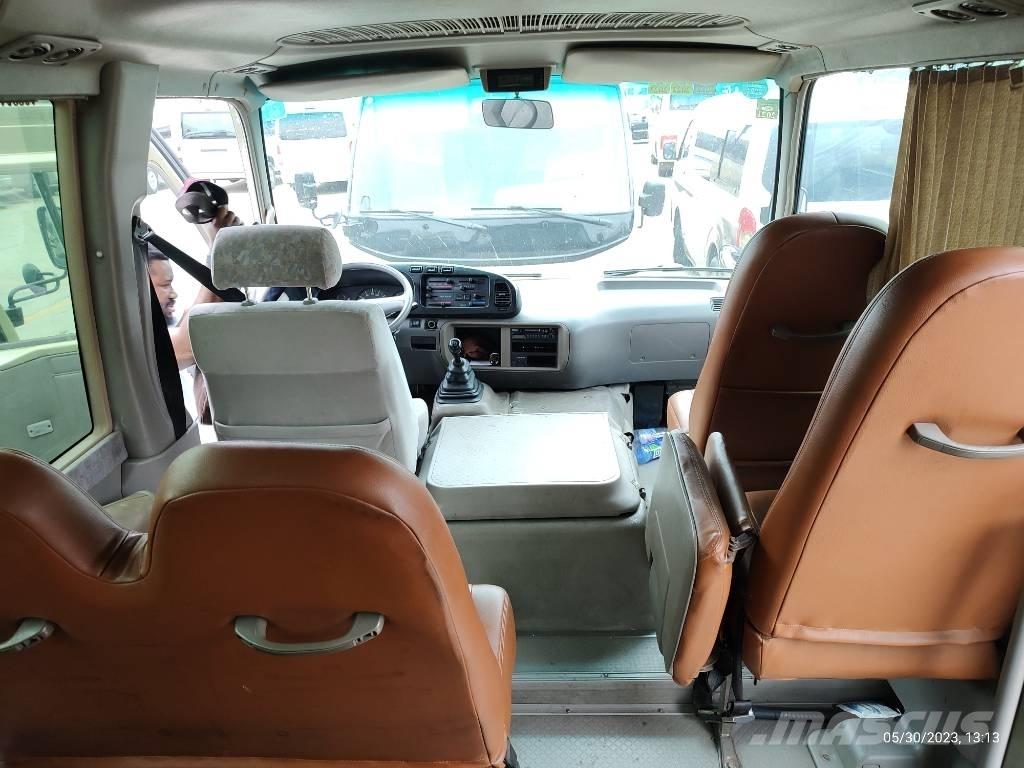 Toyota Coaster Bus Mini buszok
