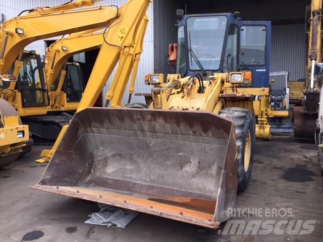 Komatsu WA150-1 Gumikerekes homlokrakodók