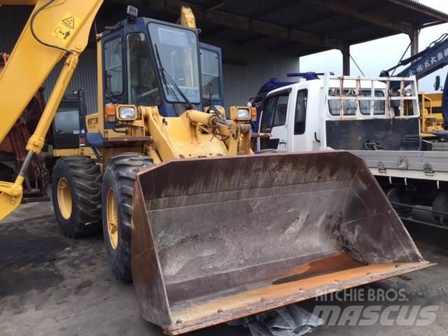 Komatsu WA150-1 Gumikerekes homlokrakodók