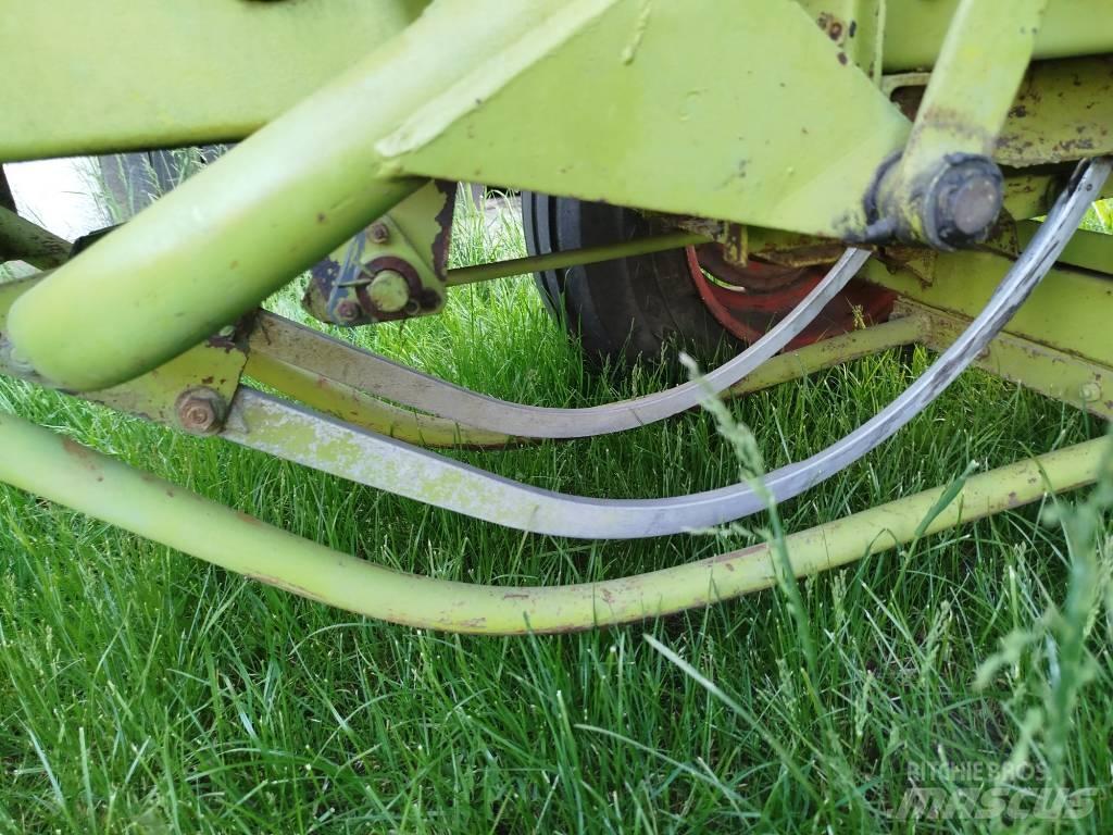 CLAAS Markant 52 Szögletes bálázók