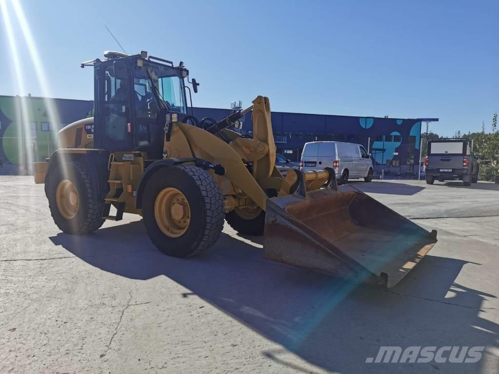 CAT 910 K Gumikerekes homlokrakodók