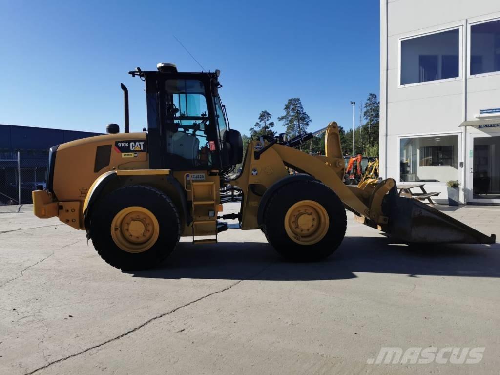 CAT 910 K Gumikerekes homlokrakodók