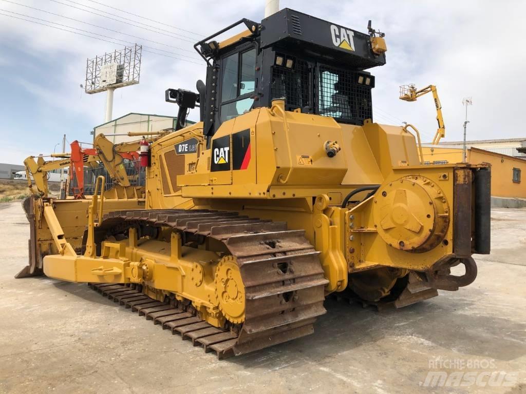 CAT D7E Csörlők