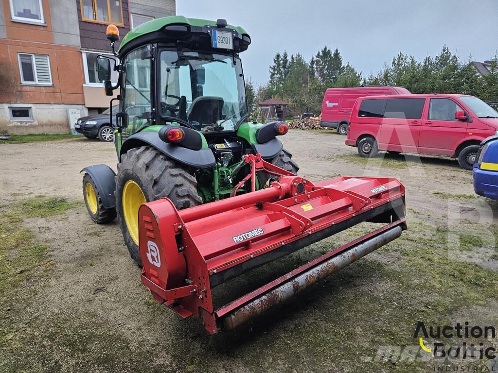 John Deere 4066 R Traktorok